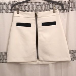 NWT white mini skirt with black zipper!!